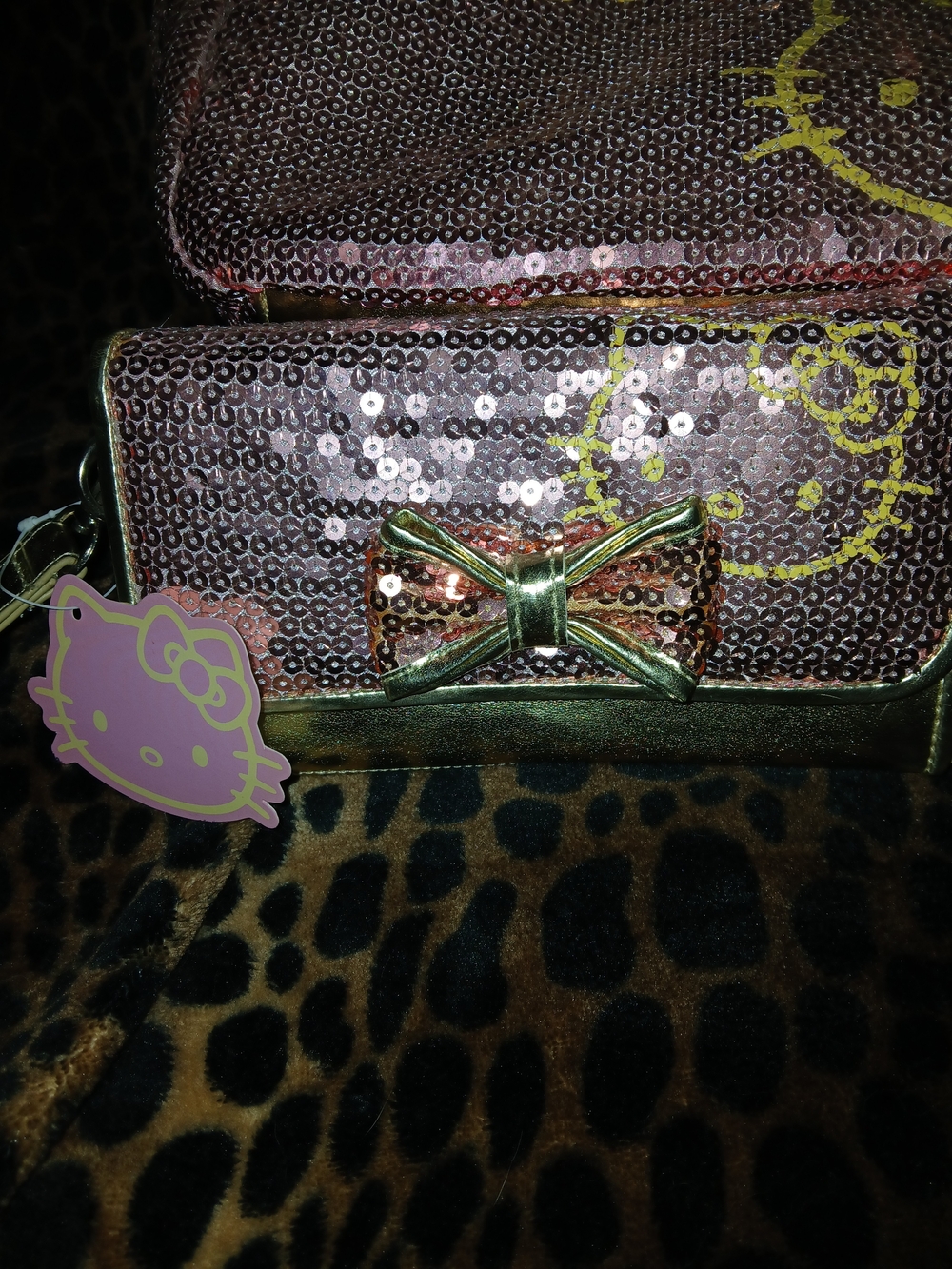 Hello Kitty Pink Sequin Tote Bag with Gold Trim and Matching Wallet - Picture 5 of 5